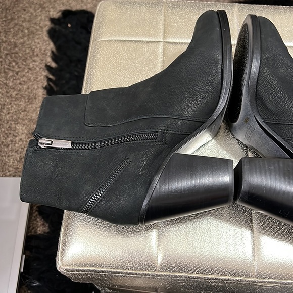 Vince Camuto leather zip boots - Picture 7 of 12